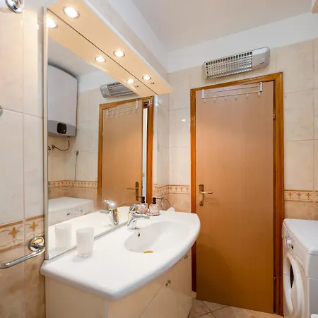 Sunny Apartment