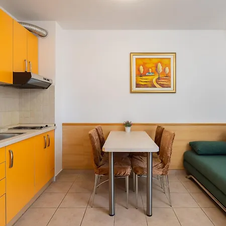 Sunny * Макарська