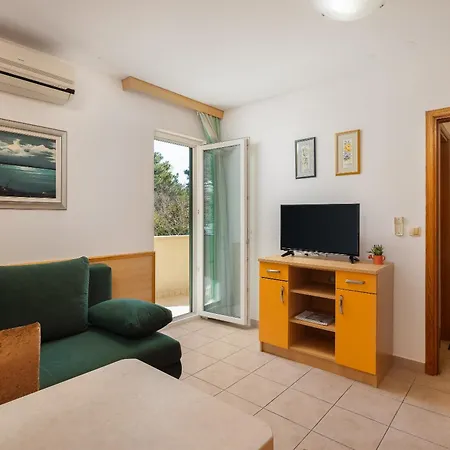 Sunny Apartment *