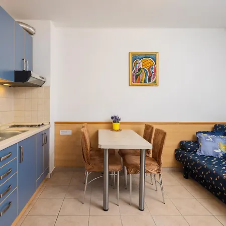 Apartment Sunny Makarska