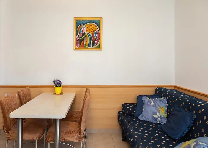 Апартаменти Sunny *