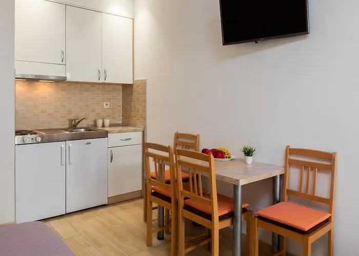 Sunny Апартаменти Макарська