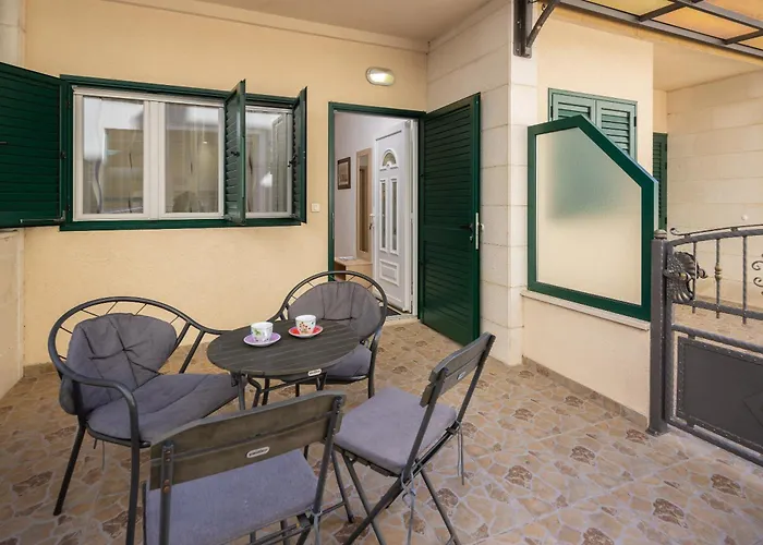 Апартаменти Sunny Макарська